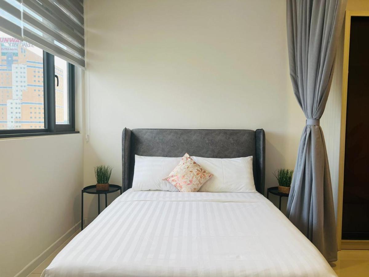 Chambers Serviced Suites Klcc By Cozy Stay Kuala Lumpur Buitenkant foto