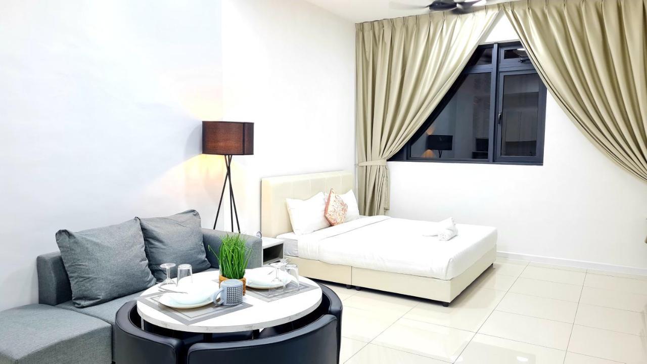 Chambers Serviced Suites Klcc By Cozy Stay Kuala Lumpur Buitenkant foto